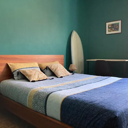 Azores Bagus Surf House Gæstehus