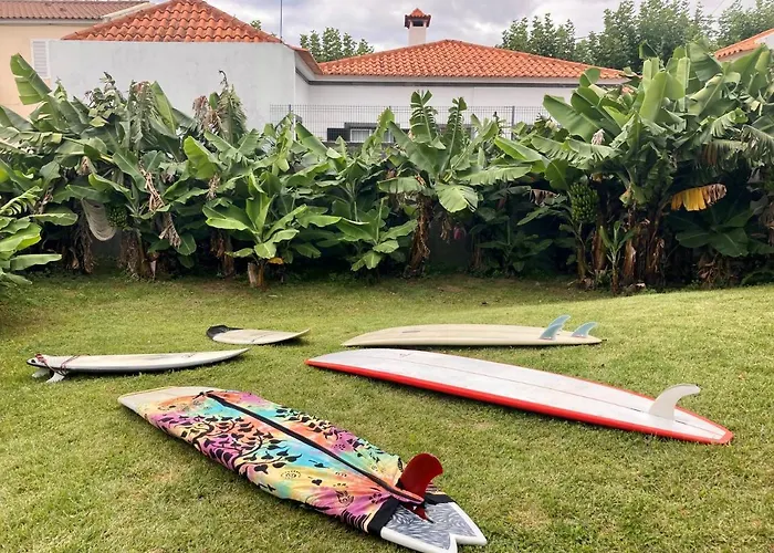 Azores Bagus Surf House ゲストハウス ポンタ・デルガダ